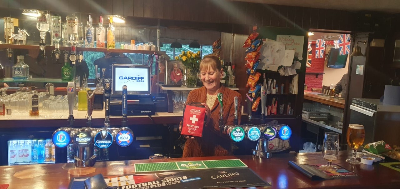 Havering pubs given bleed kits amid rising knife crime - Vimarsana News
