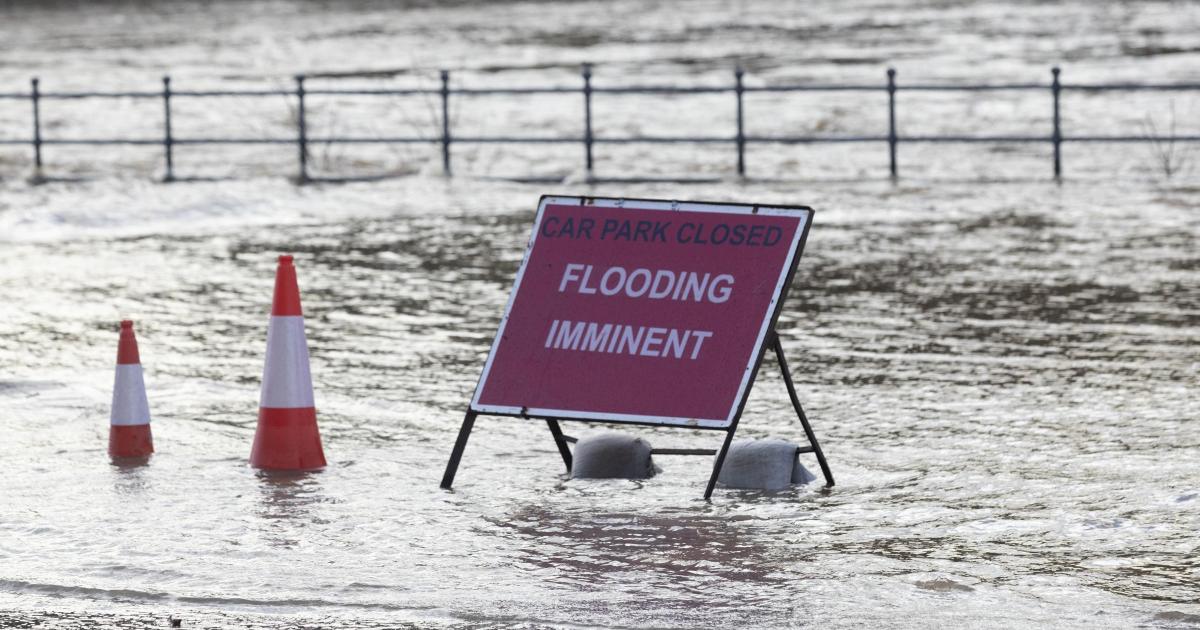 Heavy rain across Scotland causes widespread flooding and travel disruption - Vimarsana News