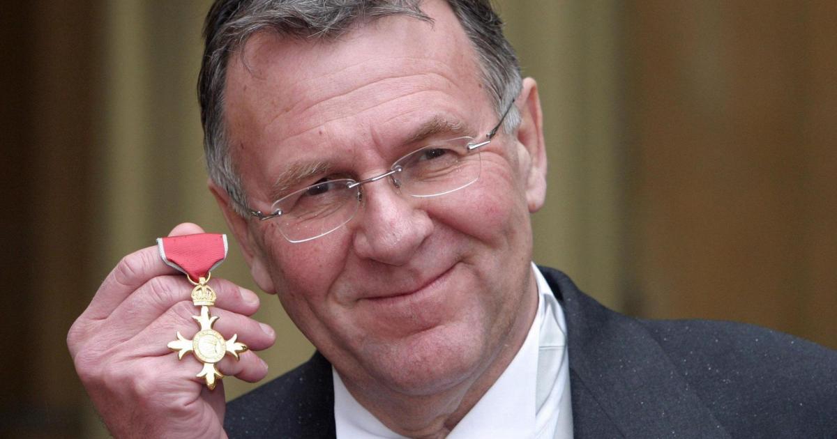 The Full Monty star Tom Wilkinson hailed as 'British acting royalty' after death - Vimarsana News
