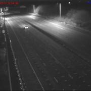 Live traffic camera showing the M25 between junctions 27 and 28