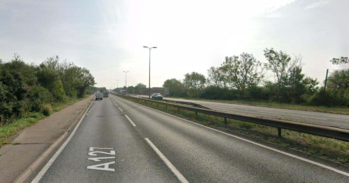 A127 crash near Halfway House roundabout with delays towards M25 ...